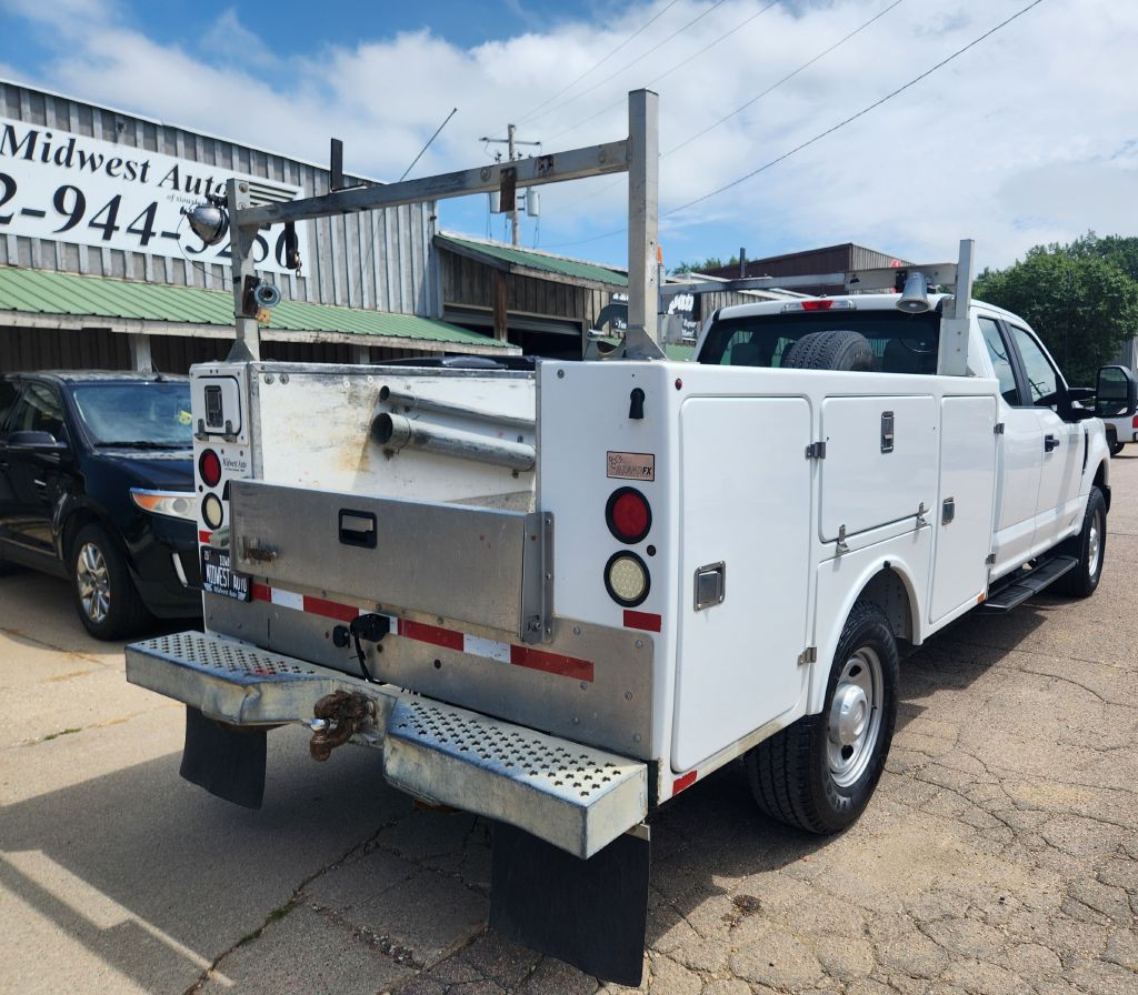 2017 Ford F-350 Image 3