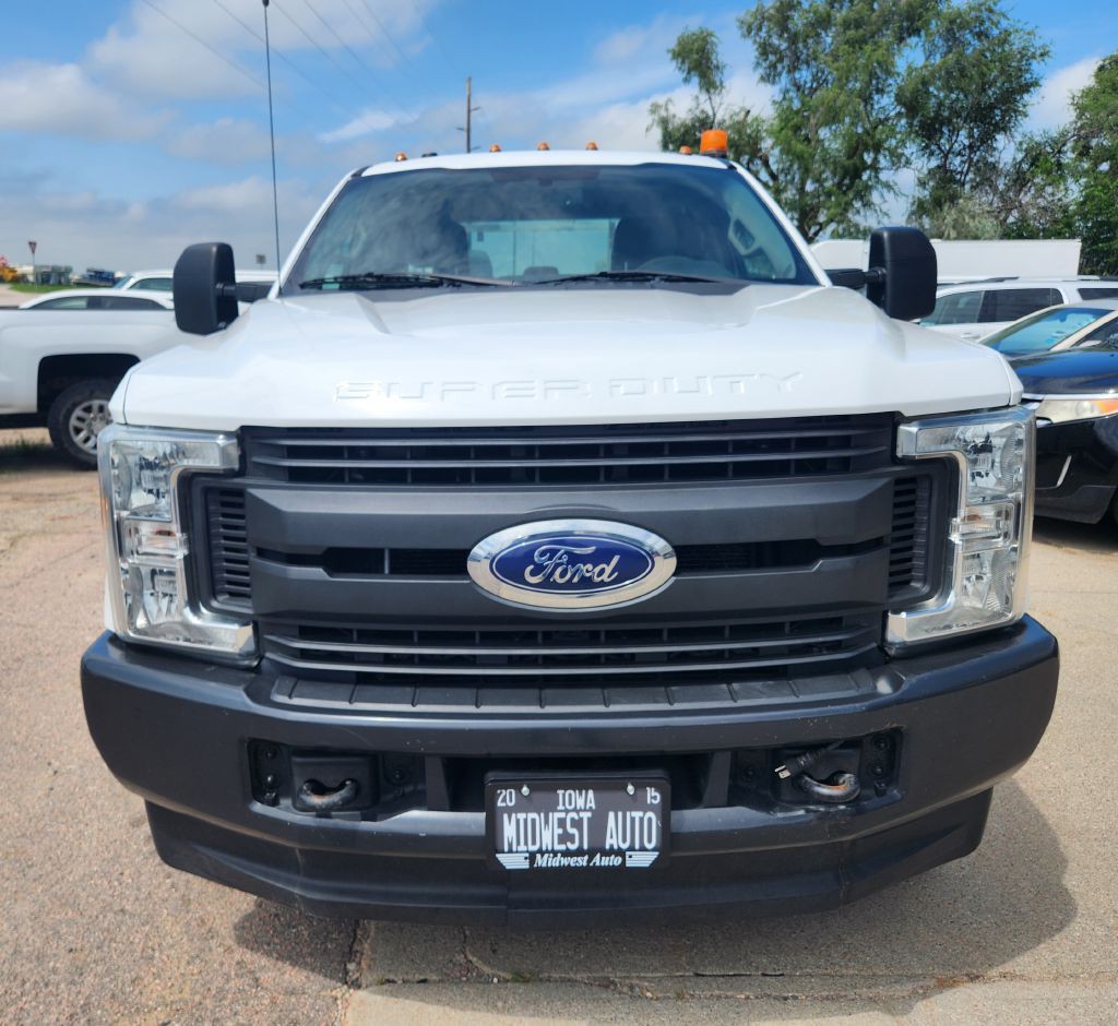 2017 Ford F-350 Image 8