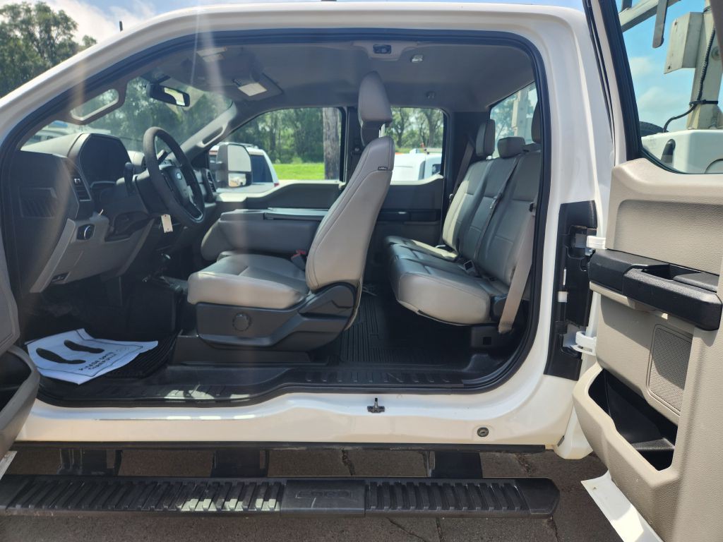 2017 Ford F-350 Image 12