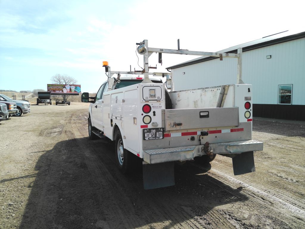 2017 Ford F-350 Image 3