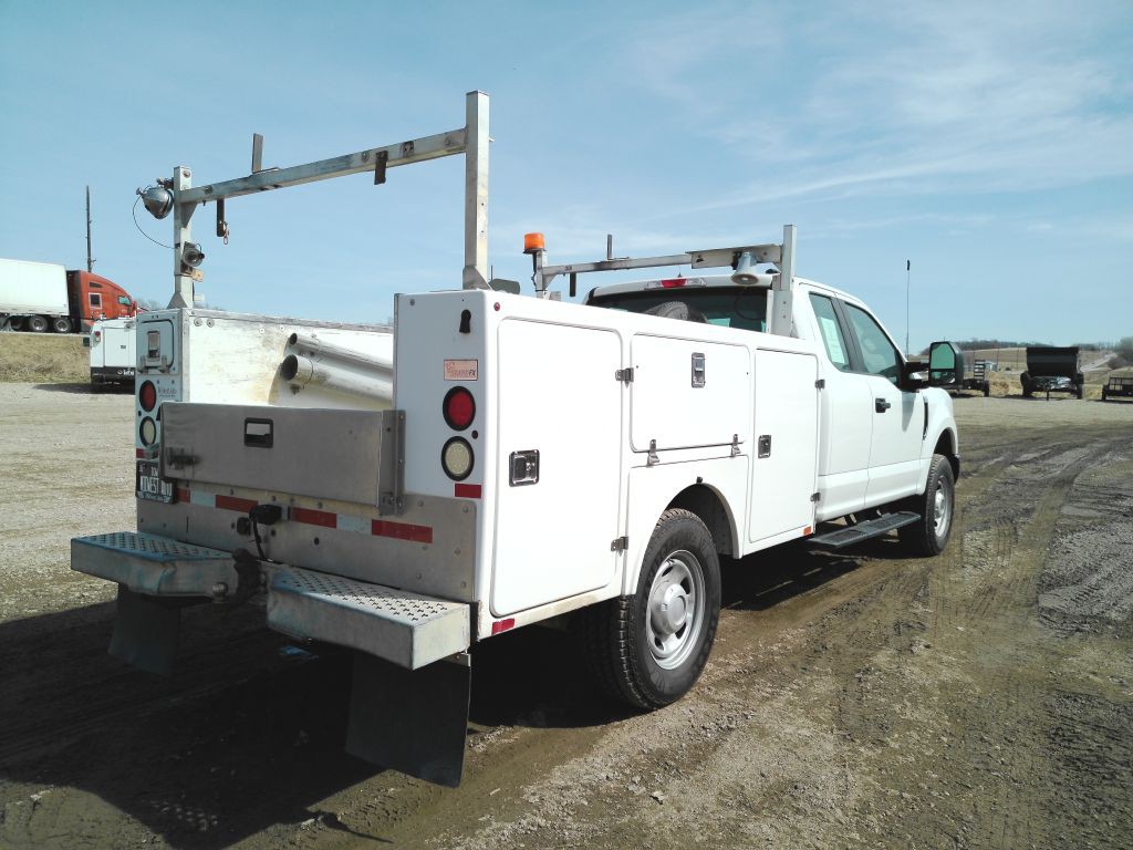 2017 Ford F-350 Image 5