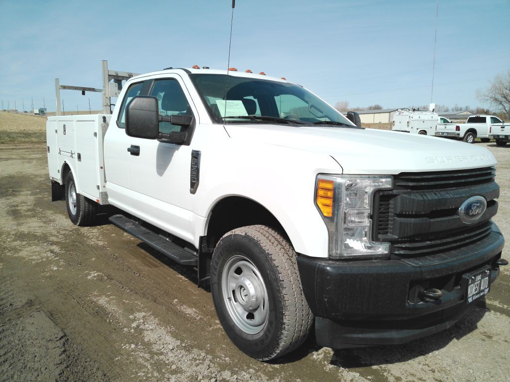 2017 Ford F-350 Image 7