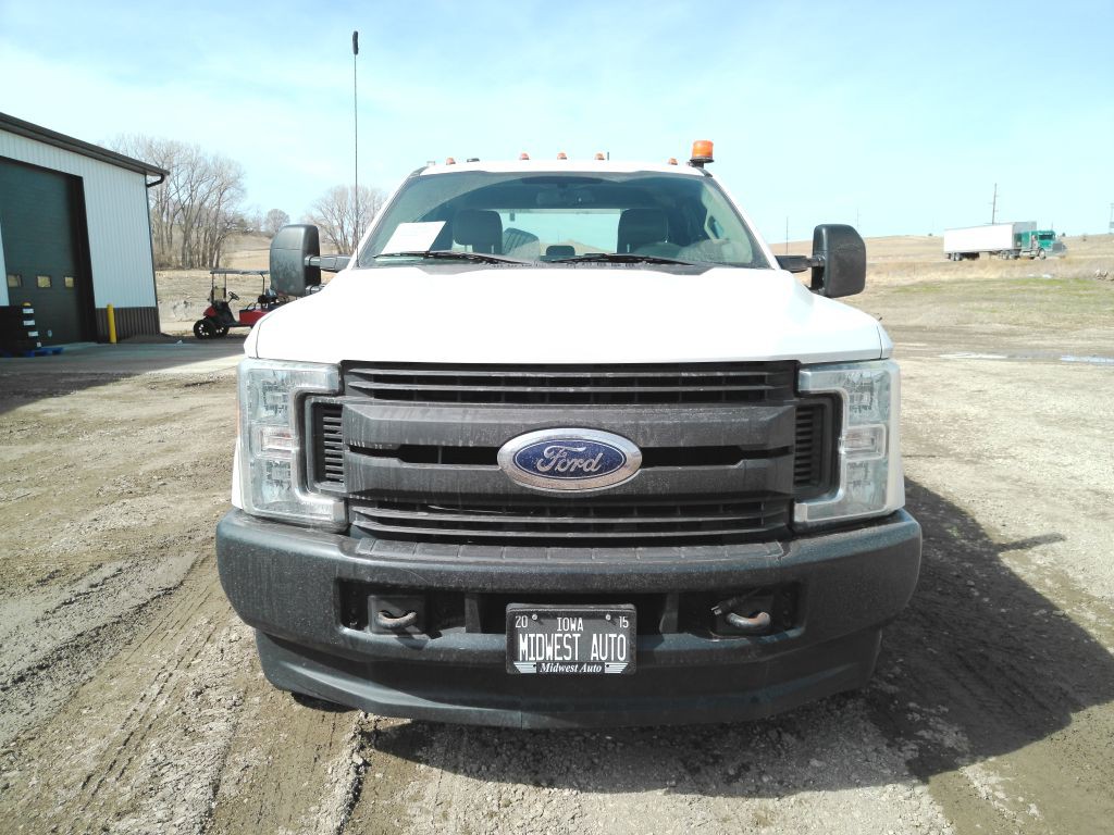 2017 Ford F-350 Image 8