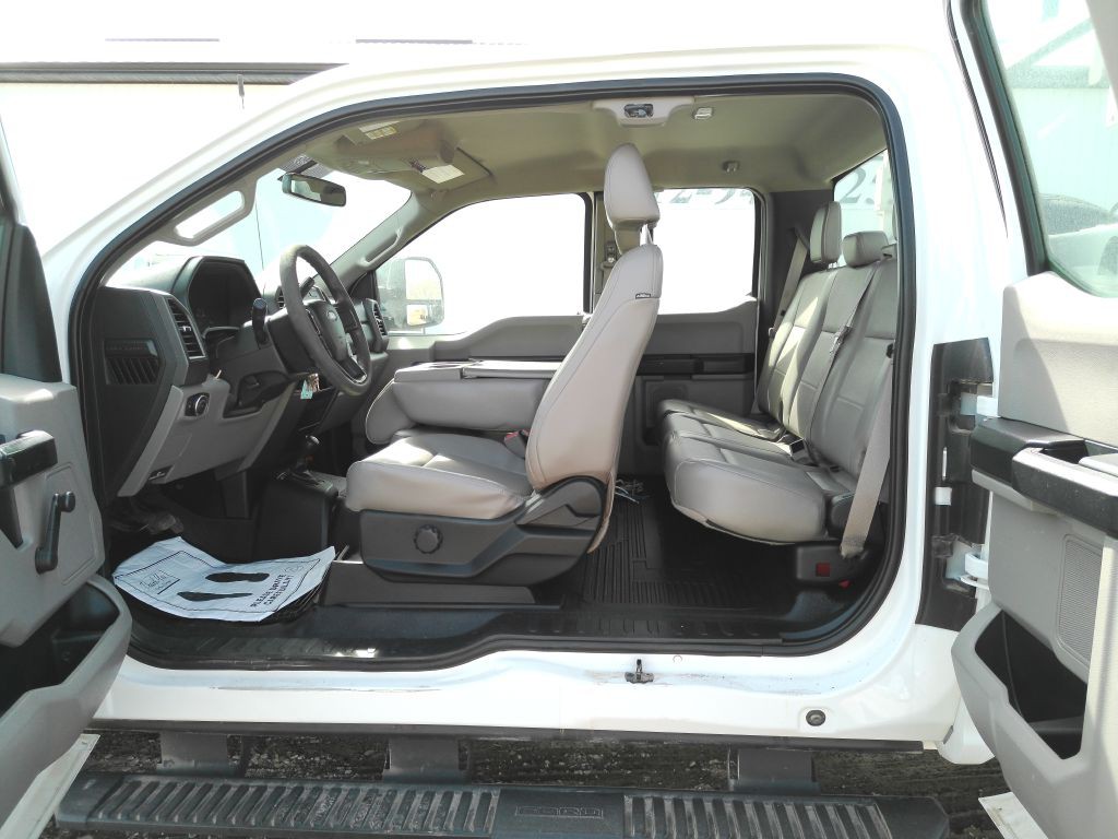 2017 Ford F-350 Image 12