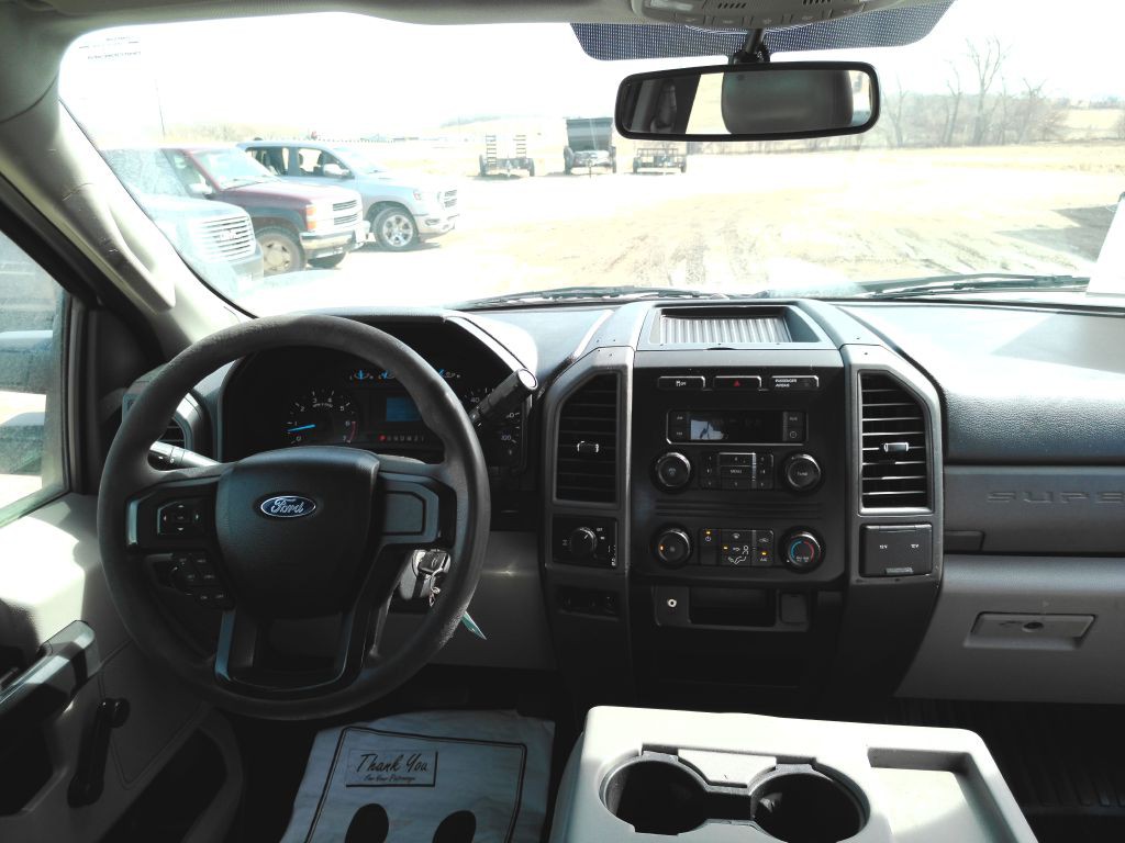 2017 Ford F-350 Image 18