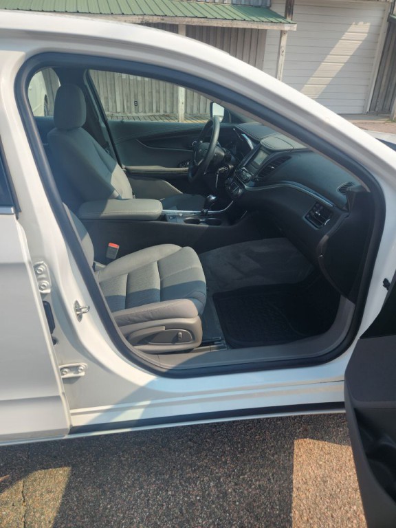 2015 Chevrolet Impala Image 14