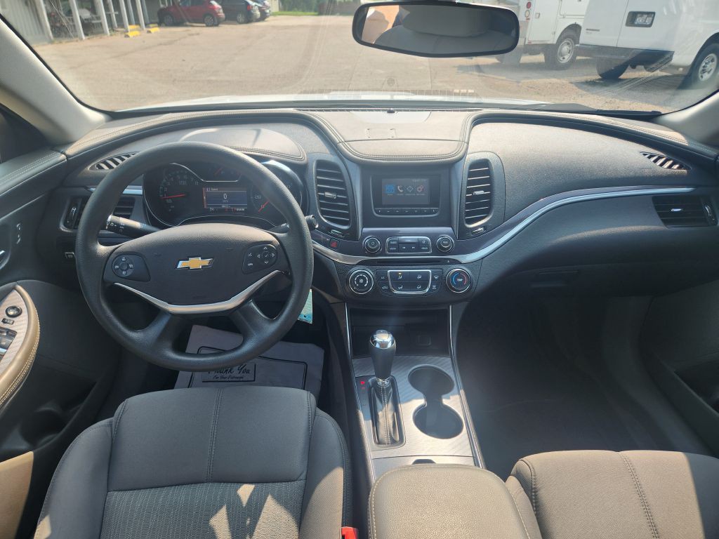 2015 Chevrolet Impala Image 17
