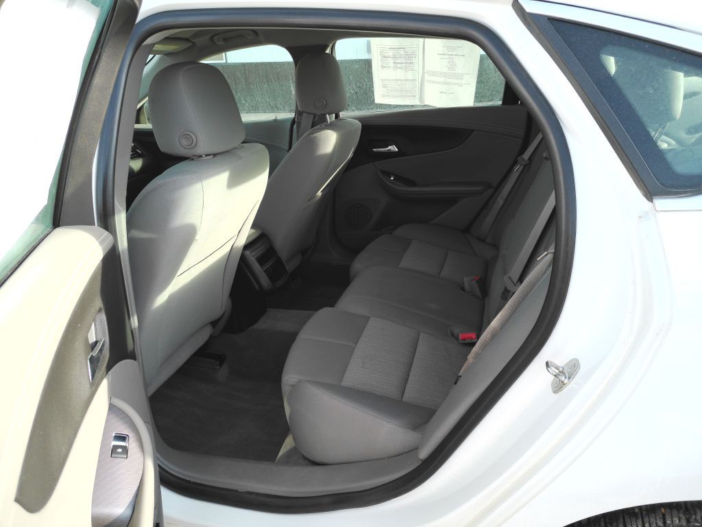 2015 Chevrolet Impala Image 12
