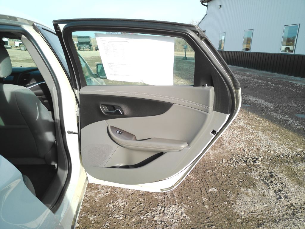 2015 Chevrolet Impala Image 15