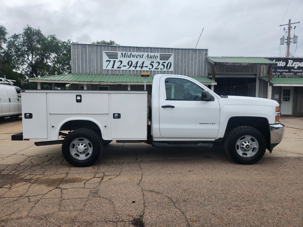 2016 Chevrolet Silverado 1500 Image 2
