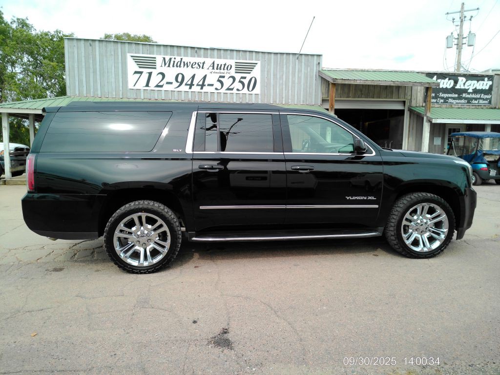 2019 GMC Yukon Image 2