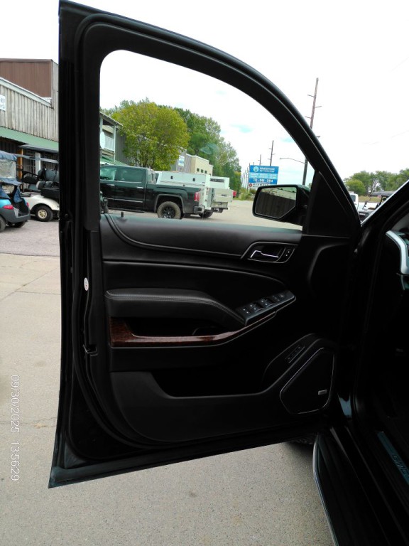 2019 GMC Yukon Image 9