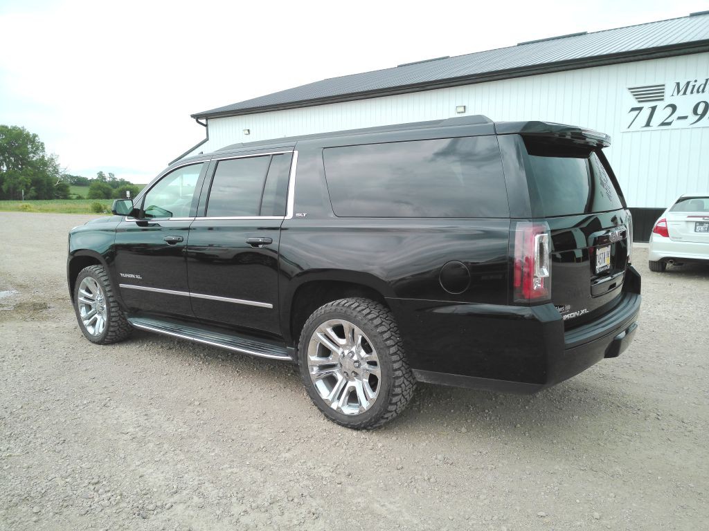 2019 GMC Yukon Image 3