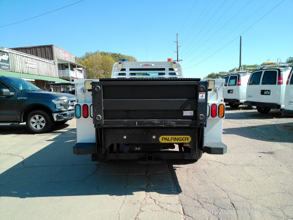 2015 Ford F-350 Image 4