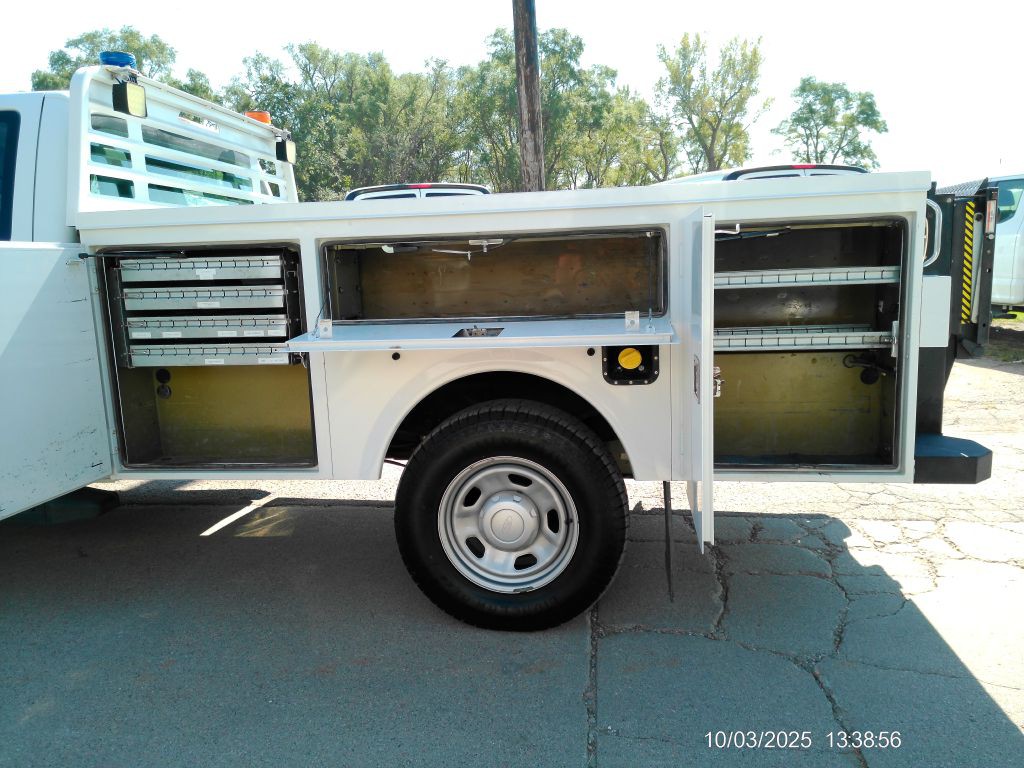2015 Ford F-350 Image 10