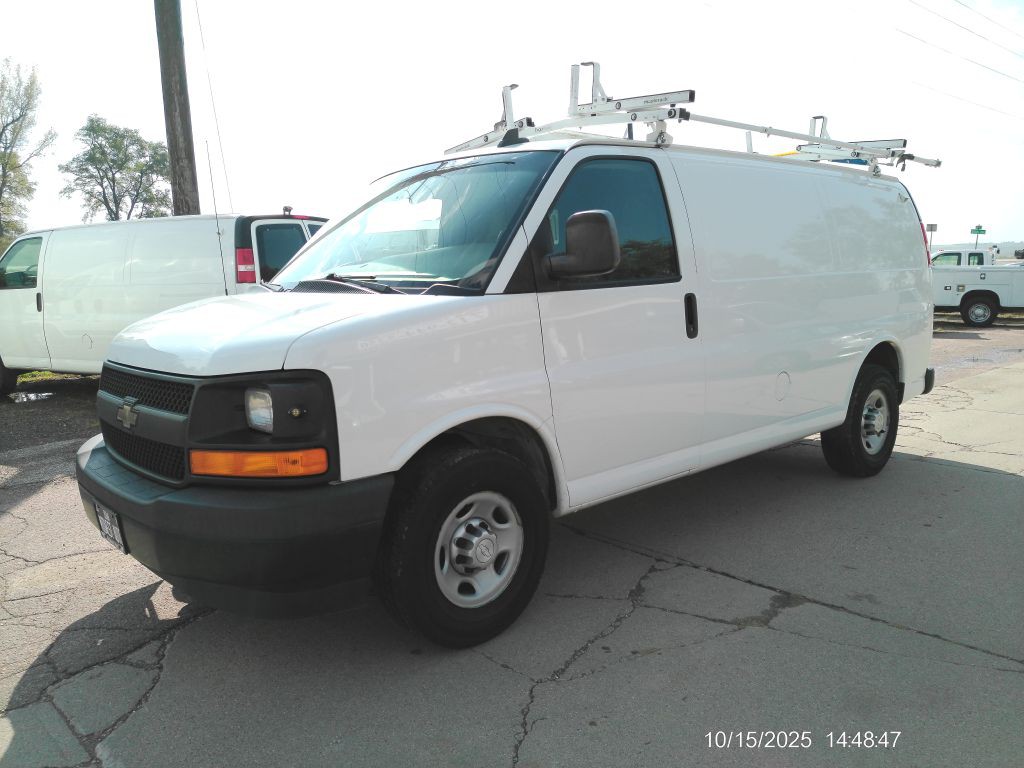 2017 Chevrolet Express Image 8