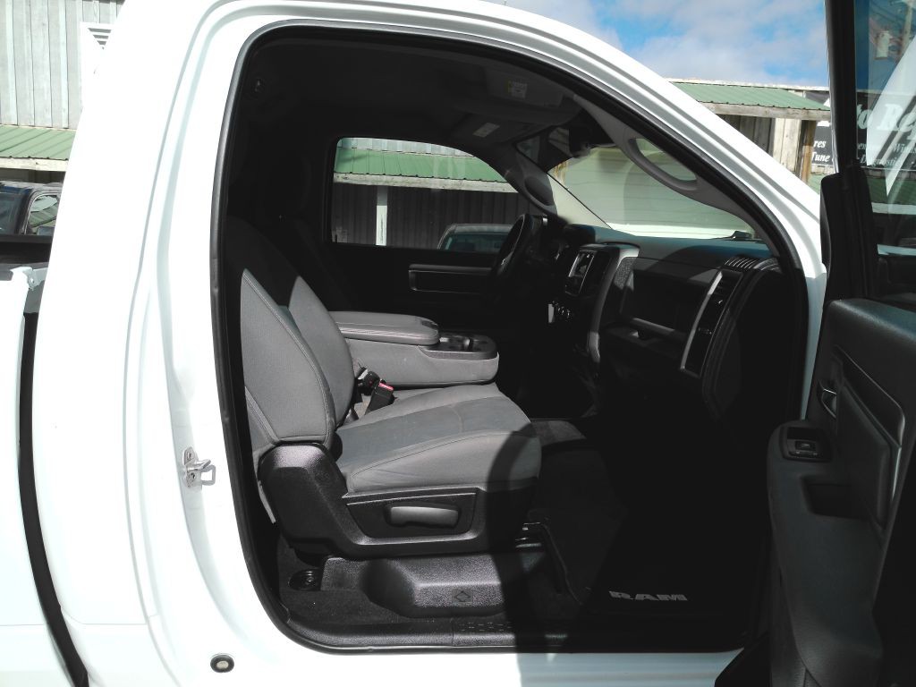 2015 RAM 1500 Image 12
