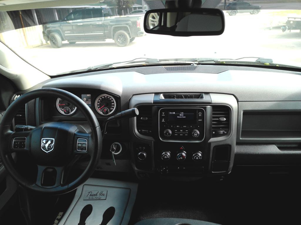 2015 RAM 1500 Image 13