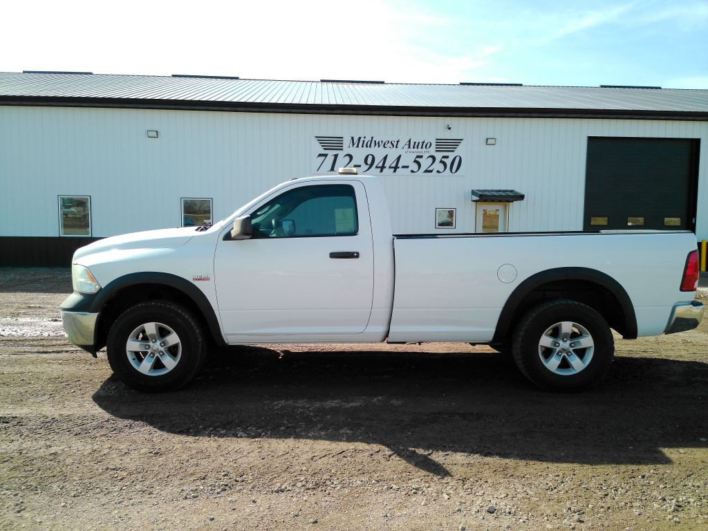 2015 RAM 1500 Image 2