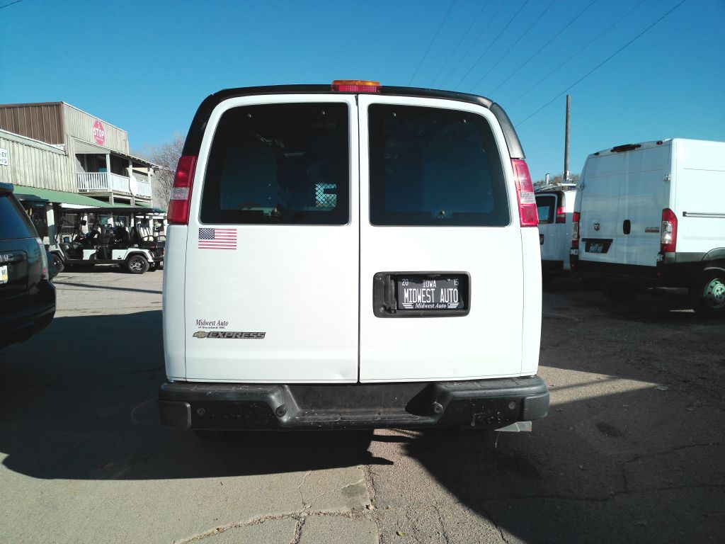 2019 Chevrolet Express Image 4