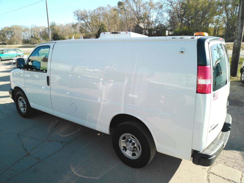 2019 Chevrolet Express Image 5