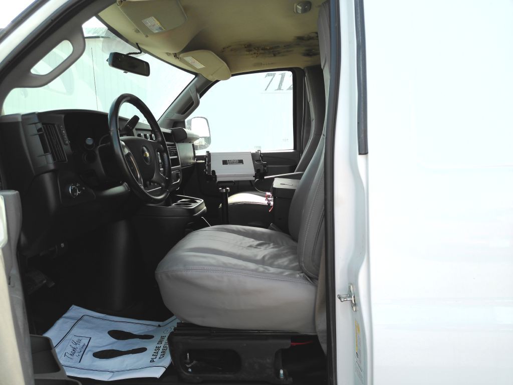 2019 Chevrolet Express Image 9