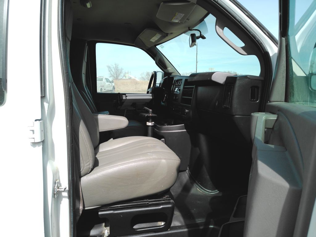 2019 Chevrolet Express Image 11