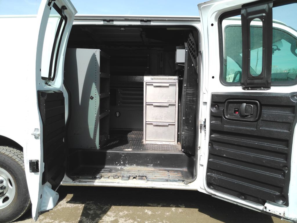 2019 Chevrolet Express Image 12