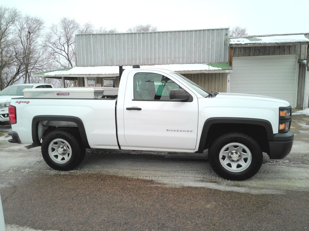 2015 Chevrolet Silverado 1500 Image 2