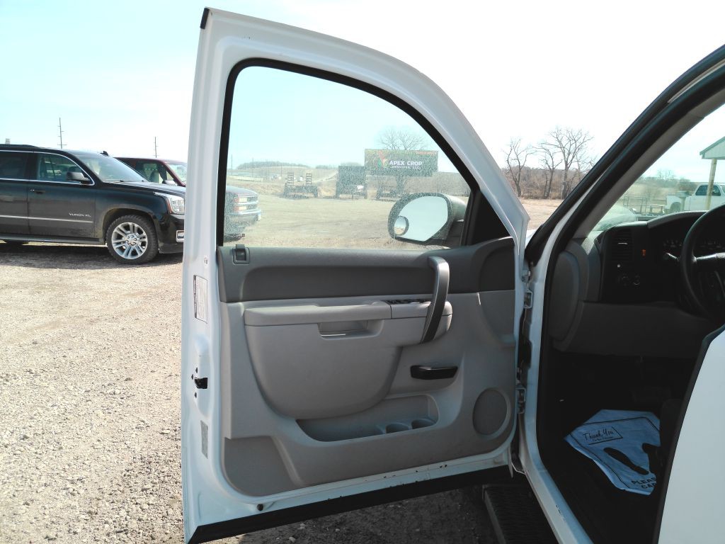 2013 Chevrolet Silverado 1500 Image 9