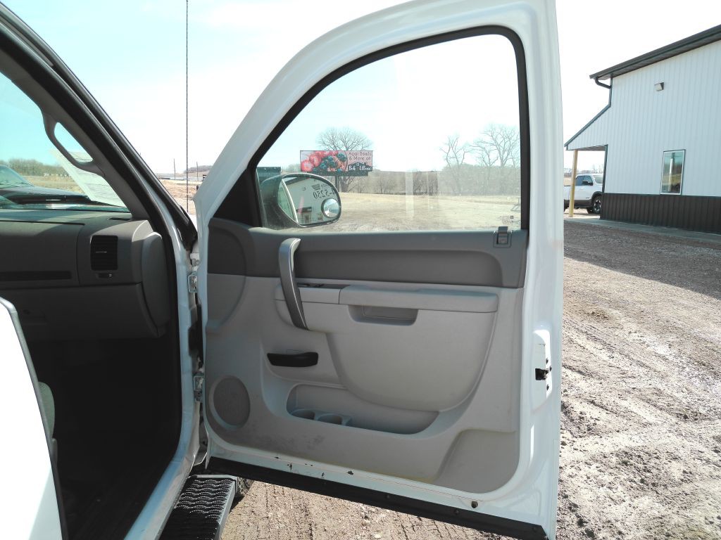2013 Chevrolet Silverado 1500 Image 12