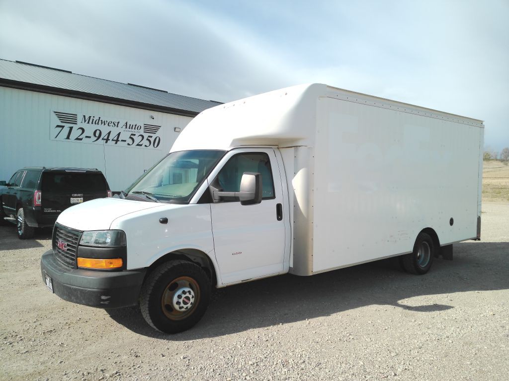 2019 GMC Savana Image 1