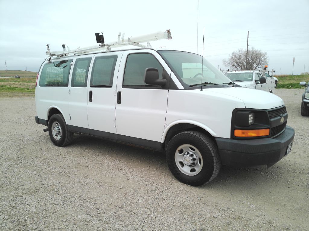 2007 Chevrolet Express Image 7