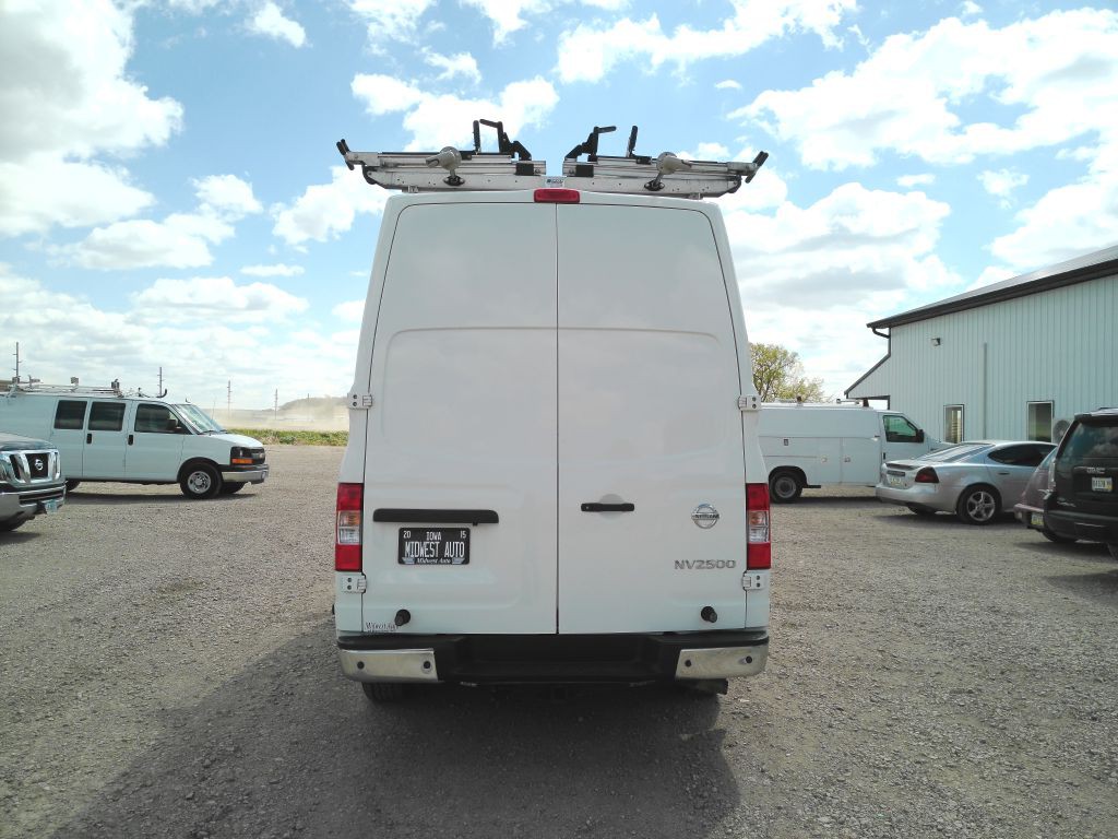 2018 Nissan NV Image 4