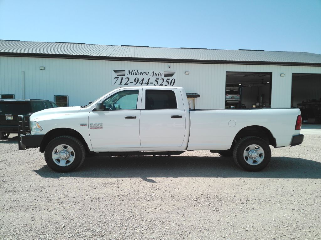 2014 RAM 2500 Image 2