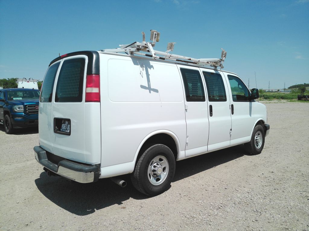 2014 Chevrolet Express Image 5