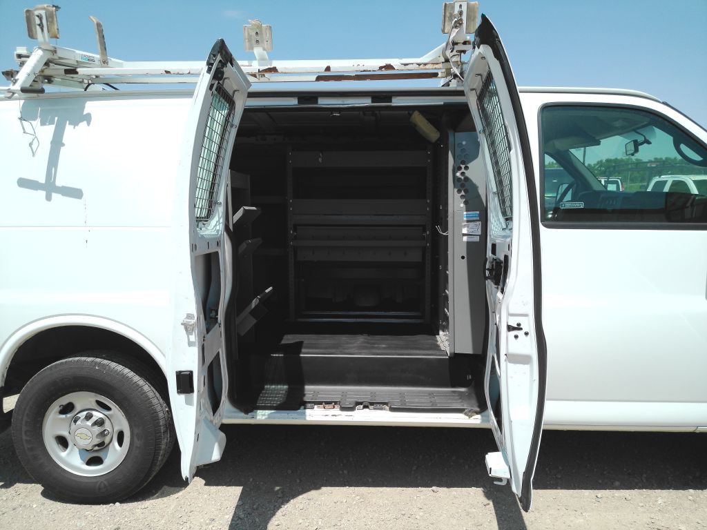 2014 Chevrolet Express Image 13