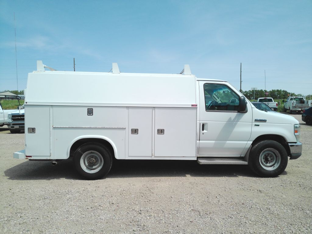 2012 Ford Econoline Image 6