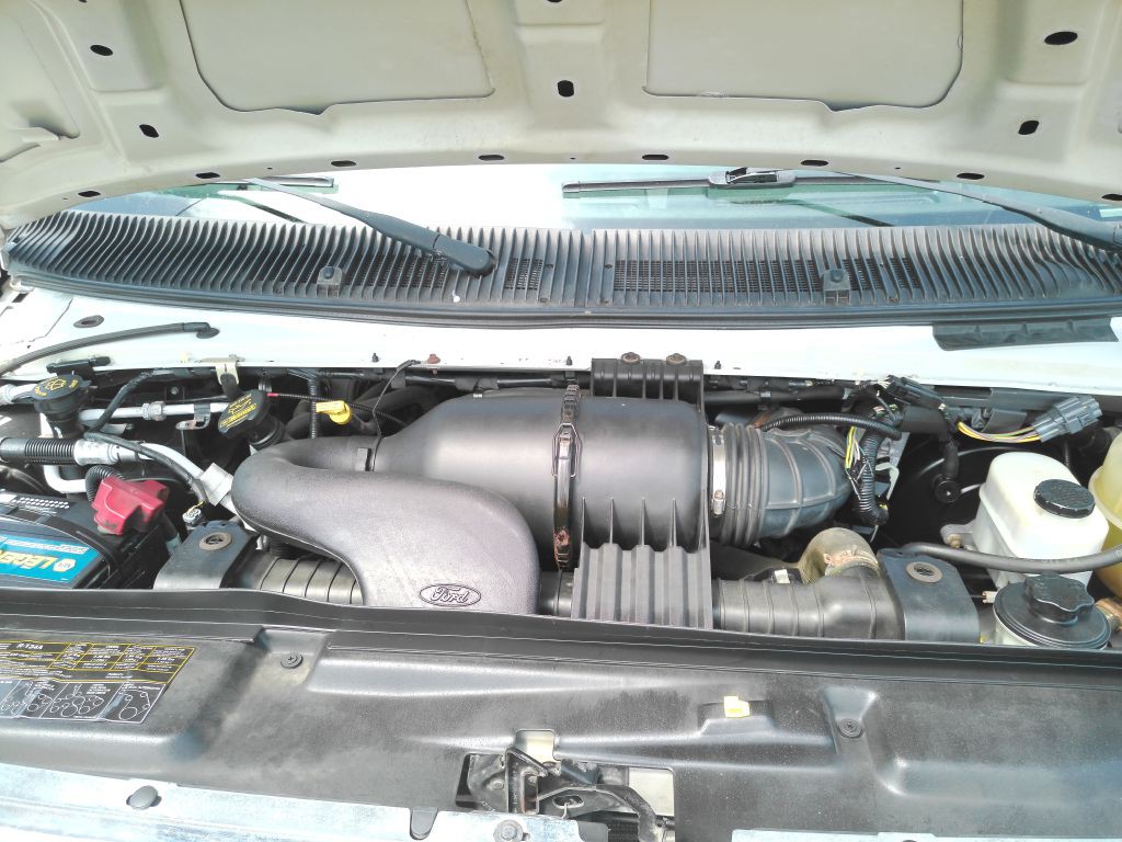 2012 Ford Econoline Image 20