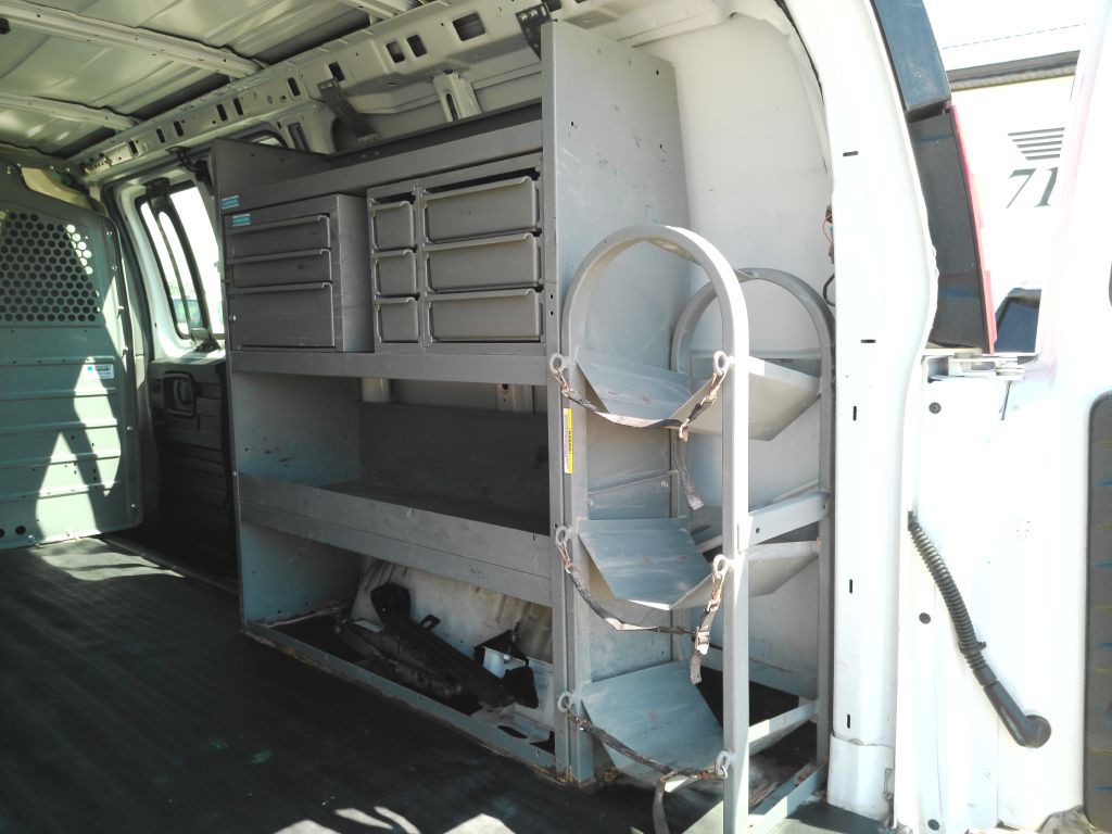 2017 Chevrolet Express Image 16
