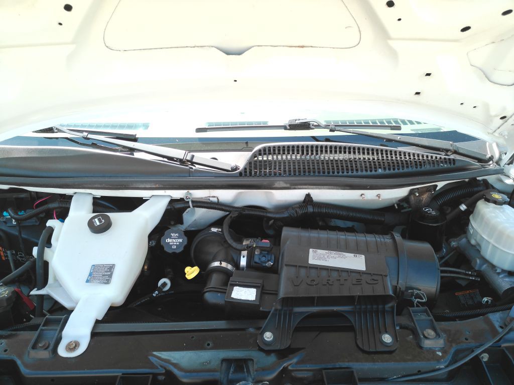 2017 Chevrolet Express Image 20