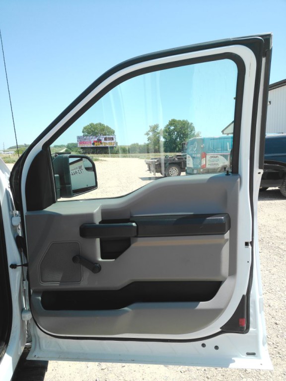 2017 Ford F-150 Image 13