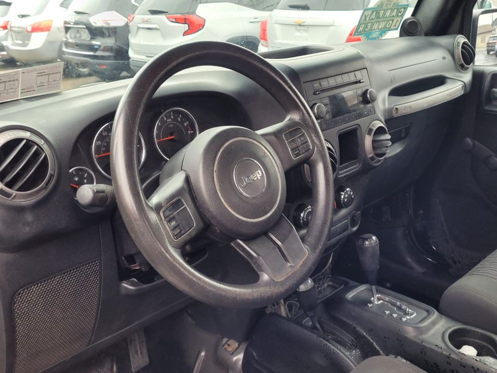 2012 Jeep Wrangler Image 7