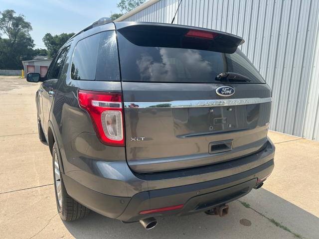 2015 Ford Explorer Image 8