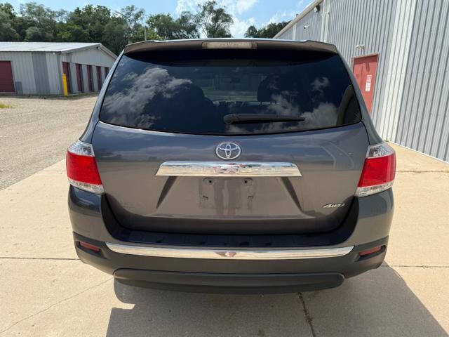 2013 Toyota Highlander Image 10