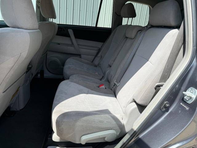 2013 Toyota Highlander Image 12