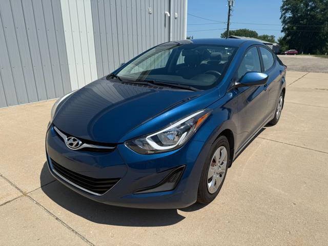 2016 Hyundai Elantra Image 3