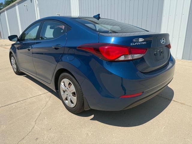 2016 Hyundai Elantra Image 9