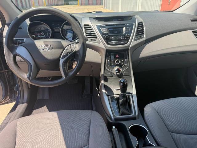 2016 Hyundai Elantra Image 13