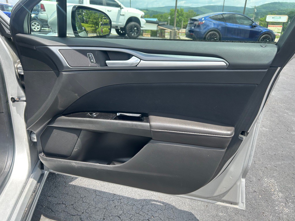 2013 Ford Fusion Image 22